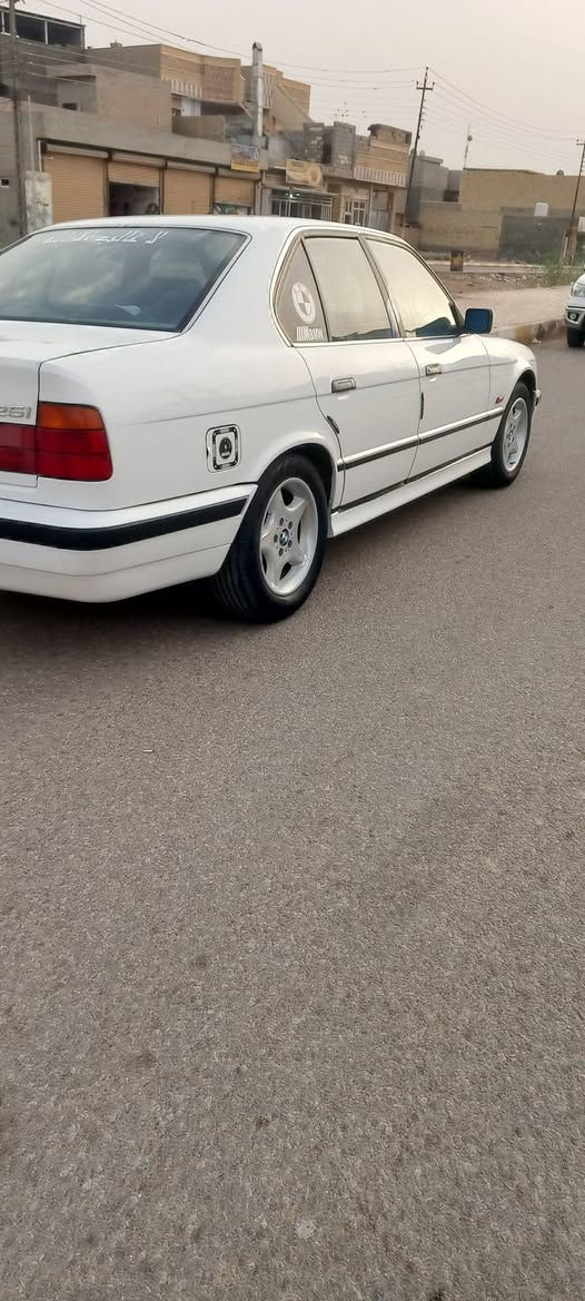 السلام عليكم 
متاح بيم 520مسكر عدله  كير عادي  رقم بغداد السياره بلاديه بدون ضربه صبغ جماليه  
المكان الانبار الفلوجه السعر 50 
***********
***********
