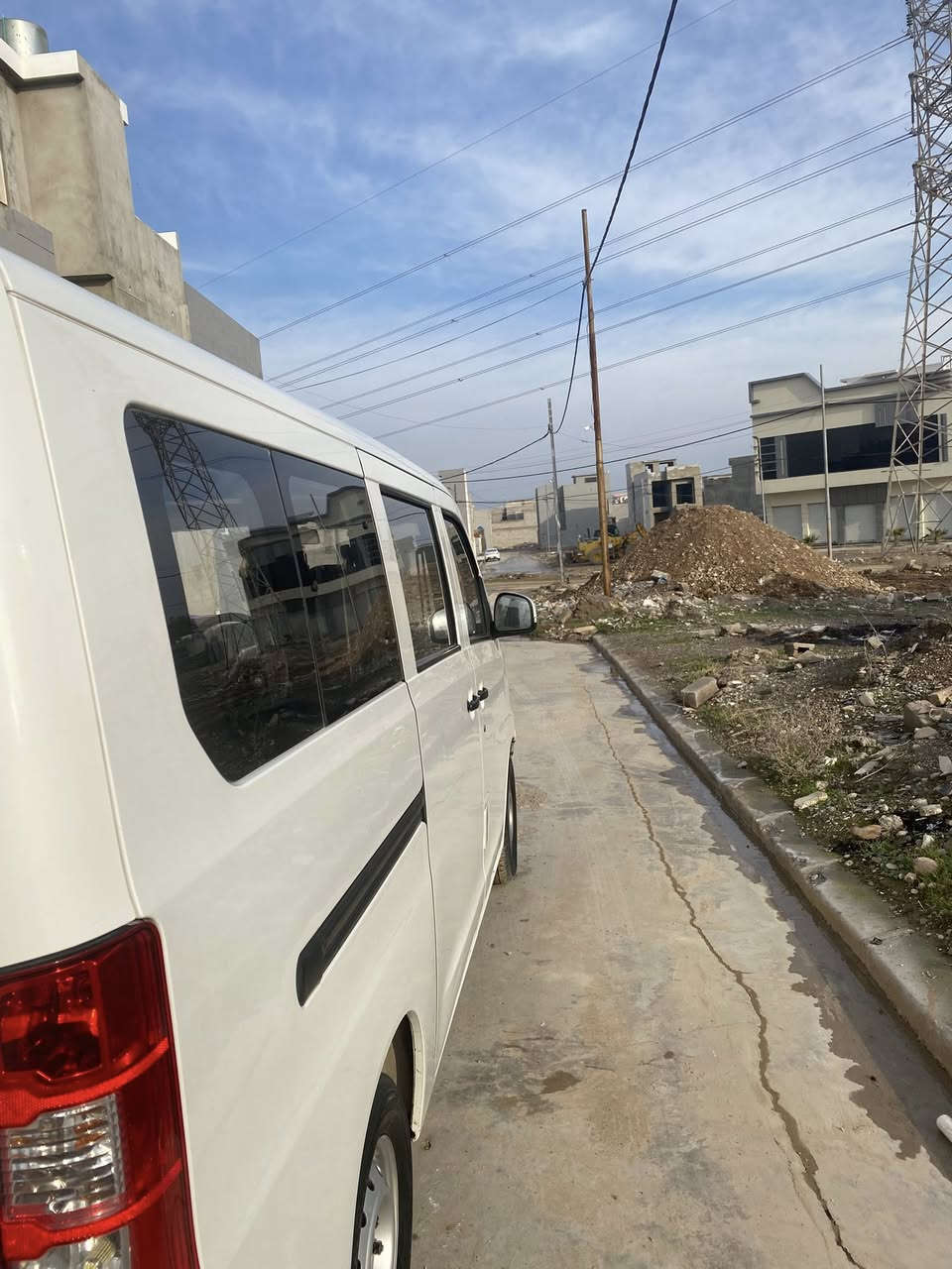 السلام عليكم
سيارة فاو خشفة للبيع 11راكب موديل2015 السيارة ما صارلها سنة بلشارع استلام 2024
تبريد قطعتين فول تدفئة نار
سيارة كفالة عامة
كير محرك شرط
داخل نظيف
شاشةوكامرة وسستم سماعات ومضخم صوت بيها
الهزة مالتها ماصارلها شي من سويتها
سيارة شرط التحويل رقم جديد مسطرة بغداد مشروع وطني غرامات وهيئة مصفرة
طخم تايرات جديد
طخمها نظيف سيارة ماتعبك تفيد اهل الاشتراكات 
السعر خاص للاستفسار ***********
