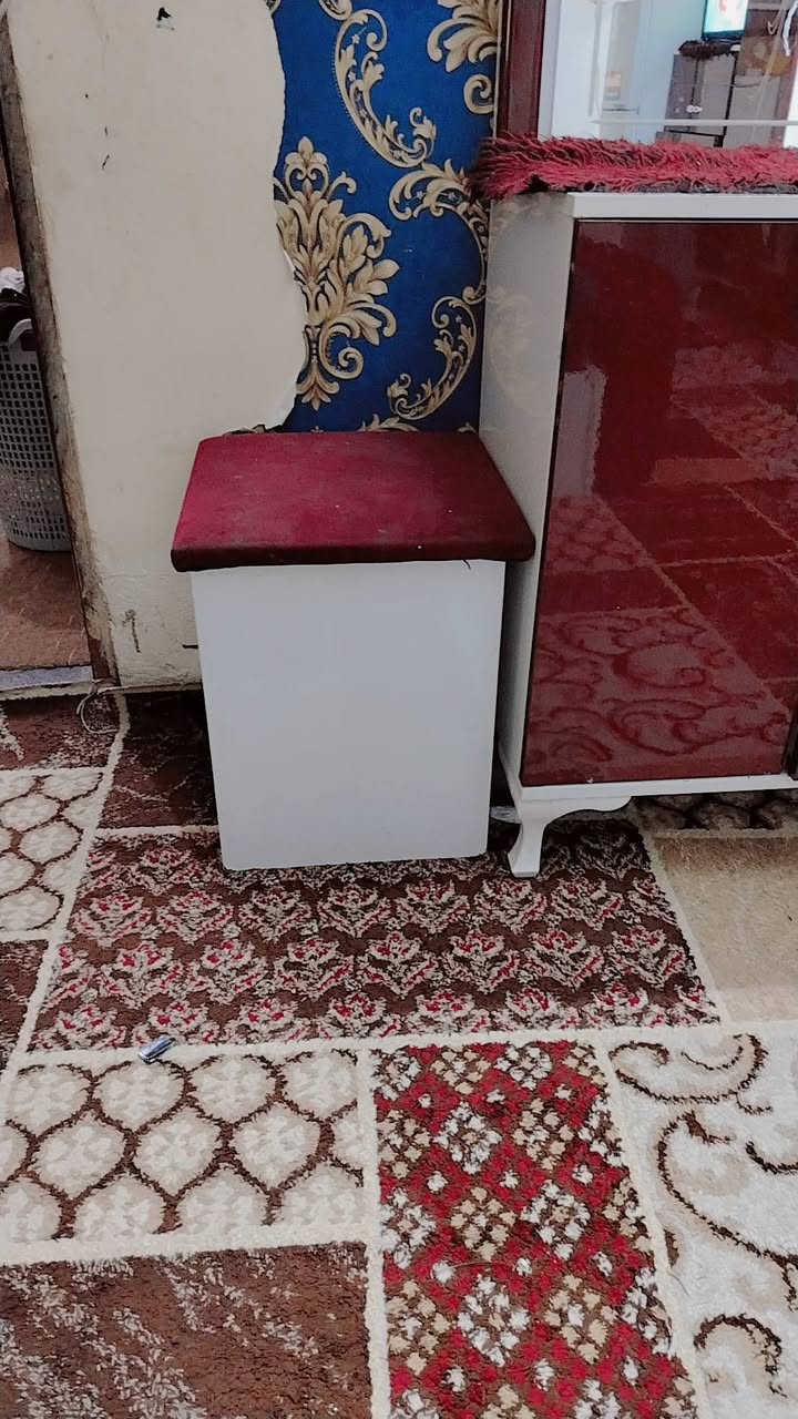 غرفه نوم تركيه للبيع
10 قطع السعر 800 قفل قغل
***********
