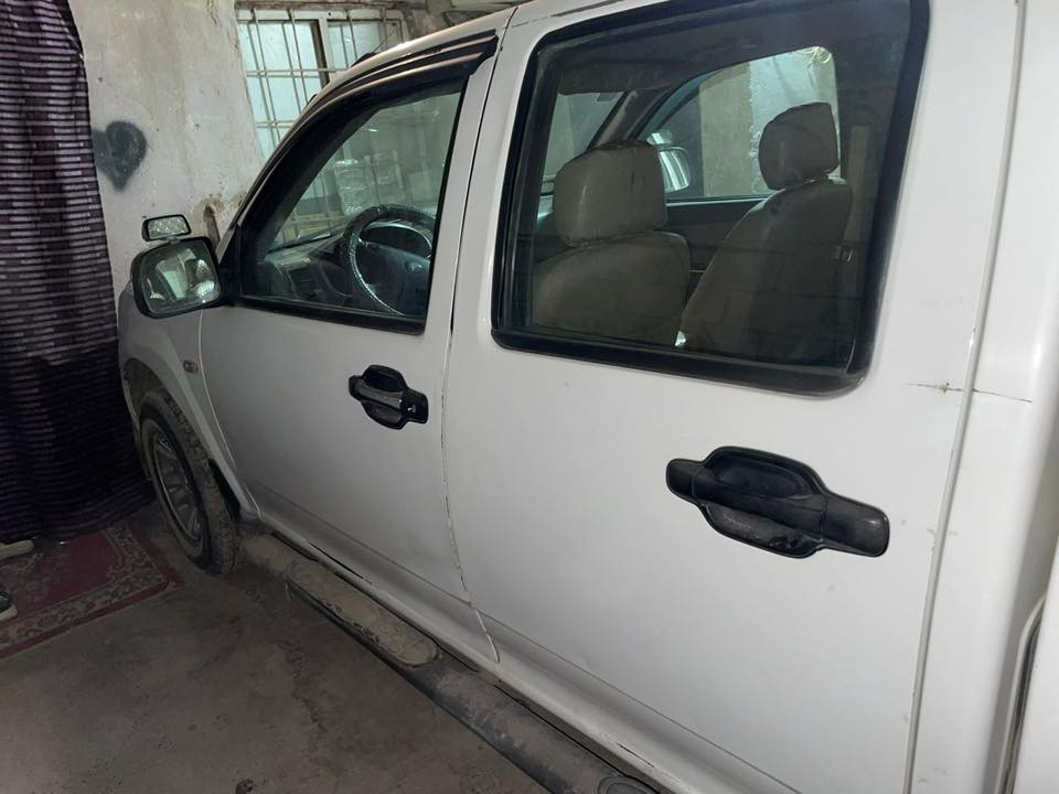 سياره بيكم جنبي موديل 2013 تخم تير جديد تبريد شغال سياره مكفوله من صبغ ومحرم ودعمه سياره جديده رقم دولي بس سياره ما مغسوله جديده سعره 68ورقه هذه رقم ***********
