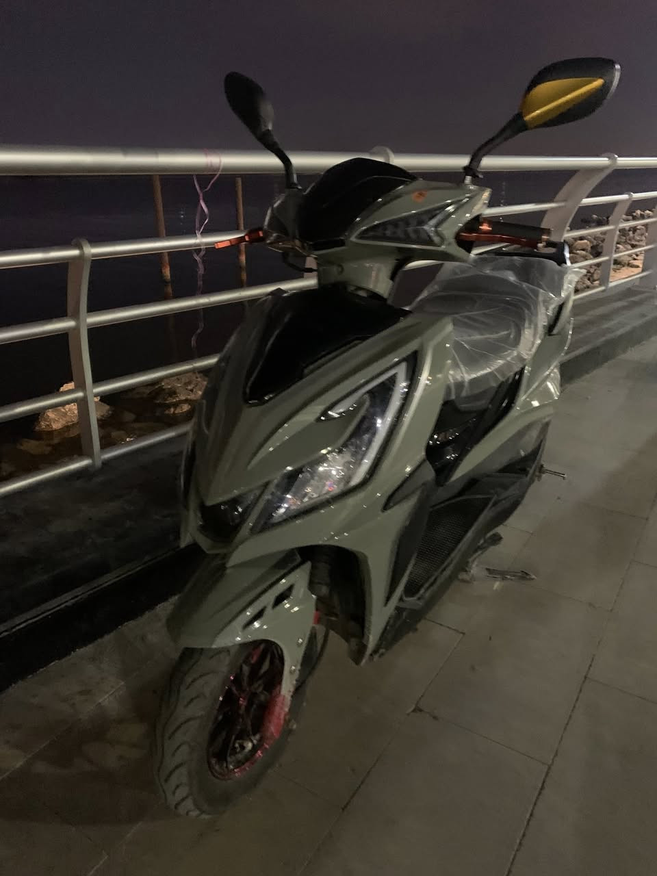 دراجه سكنس (جامبو)نضيفه كسر كارتون موديل 2024مكينه بلاد لا مفتوحه ولا مجفته يسمونه مكينه ماكس شغاله سلف هندر شلعه ومعدل ٨٠فول شغاله اشاير عالي ناصي كلوبات كلهه شغاله سعر750وبيهه مجال تواصل ***********
