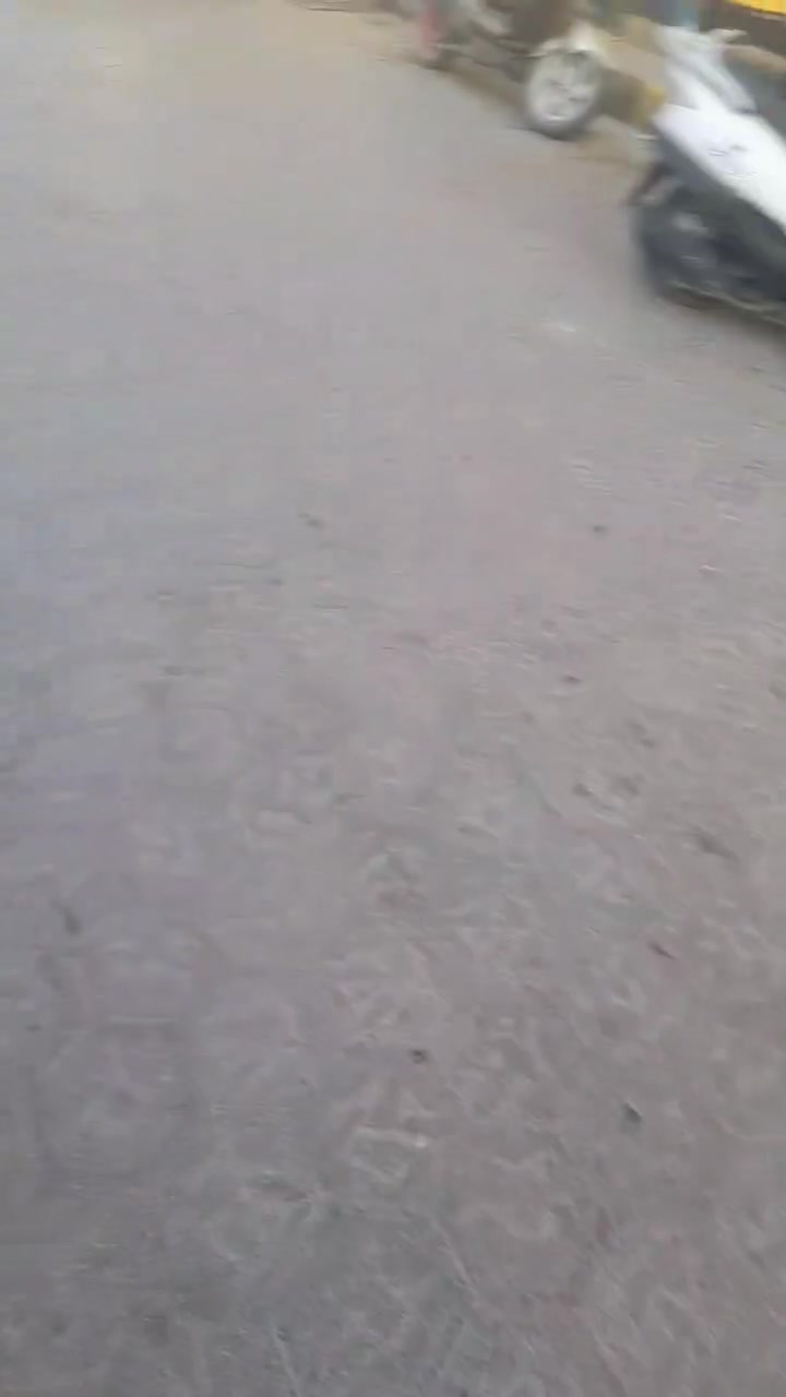 ارض تجاريه للبيع في منطقه الطوبچي تبعد عن سوق الذهب وسوق المسگف40متر طابوصرف مساحه130متر نزال18 ونص وعرض7 الاستفسار ***********
