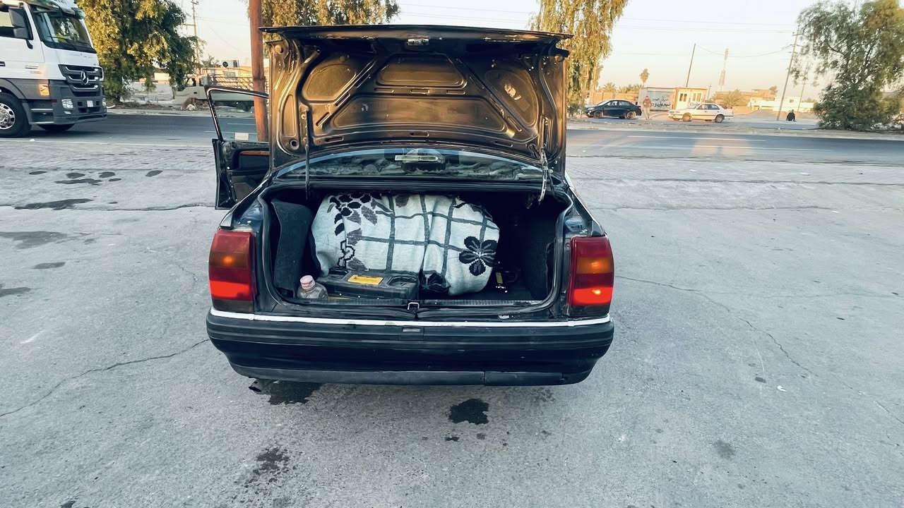 محرك 20
شرط تحويل والوكاله 
دفتر بنزين ويا 
صبغ عام جماليه 
كير محرك بشرط 
والسعر 45 قفل  
***********
اذ مو شراي لا تتصل 👍
