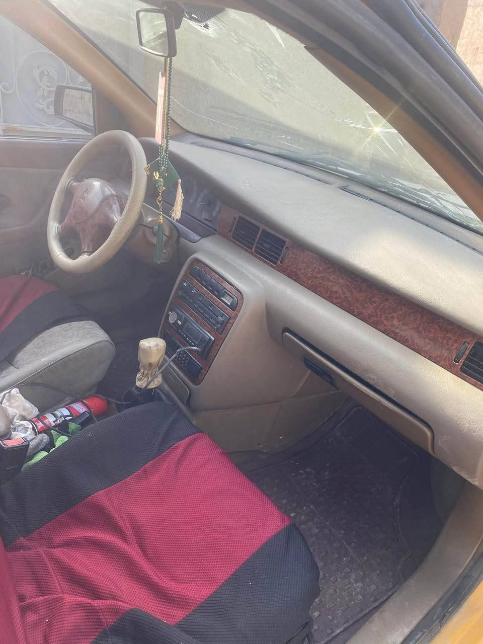 سلام عليكم سمند للبيع موديل ٢٠١٠ اصفر مكينه جديده صار اسبوع من شديتها صدر قبل شهر شديته تخم تاير نضيف تبريد شغال كهربائيات كلها شغاله سياره حلوه ترايك وين مجان سنويه ساقطه ب اسم صديقي ويريد تحويل مكاني الزعفرانيه سعر٣٢ وبيها مجال جدا بسيط  
  مصفره هيئه وماعليها اي غرامه بغداد, العراق


**إذا كنت صاحب هذا الإعلان وتريد حذفه لأي سبب، رجاءا أرسل رسالة إلى الدعم الفني**