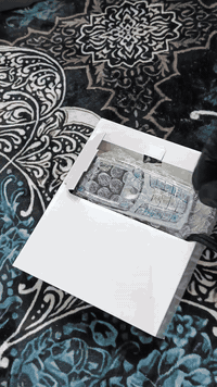 نوكيا 6820 مع الشاحن الأصلي للبيع التواصل على الخاص 
او واتساب ***********
