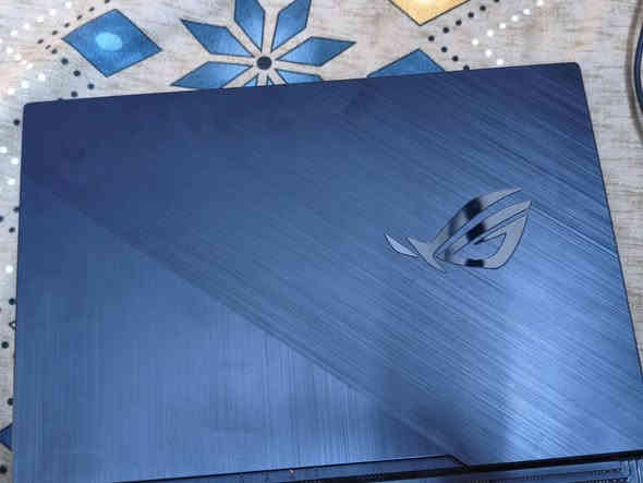 لاب توبAsus rog strix g g531 GT
كرت الشاشه GTX4G1650 
المعالج i7جيل ال ٩
المساحه 1T
الرام 16
الشاحن الاصلي 
السعر 600قفلل
***********
