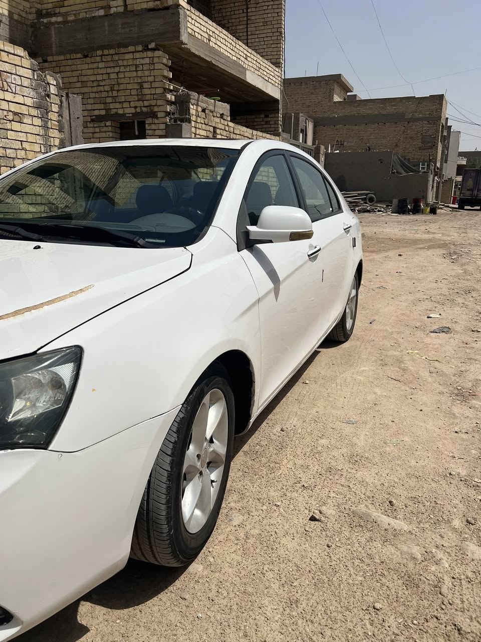 السلام عليكم ام كراند مراوس بدولفين بس اريدهة حيل نضيفة وبلادية سيارتي ب55$بكاني بغداد هاذا رقمي ***********
