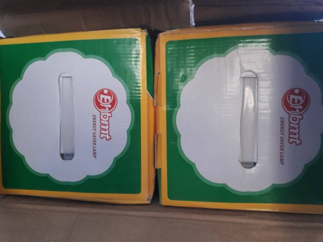 عرض لفترة محدودة 
وصول مصباح نمنور 5واط 
إنارة ابيض غازي حلزوني 
سن ناعم وخشن 
تعبئة الكرتون  200  مصباح 
سعر الكرتون  50000     دينار 
تحتوي الكرتون على 8   باكيت كل باكيت 25  قطعة 
العرض شامل التوصيل المجاني لكل مناطق العراق 
     واتساب الحجز//
         ***********
