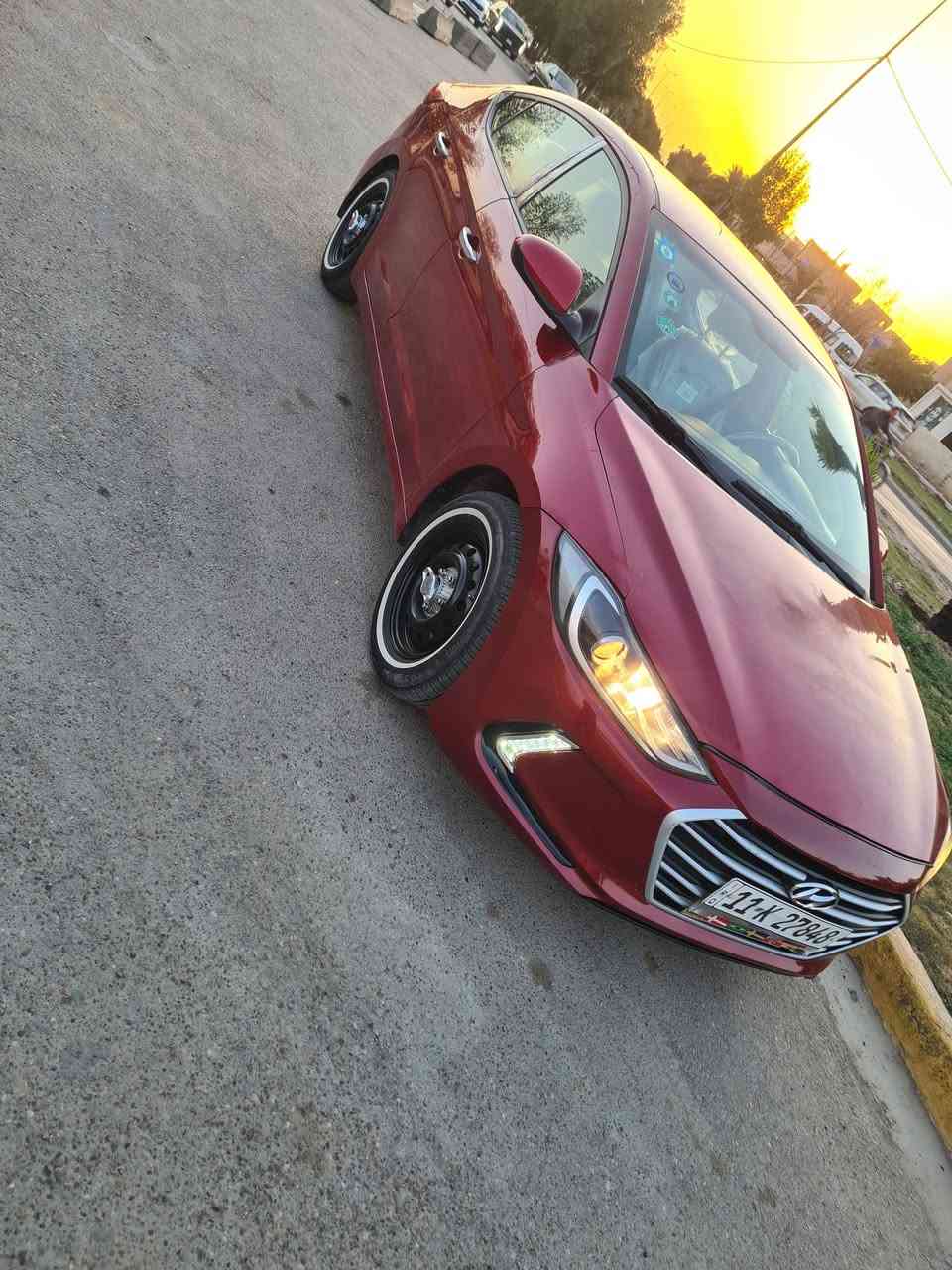 السلام عليكم..رمضان كريم ...
النترى موديل 2017..امريكيه الون ماروني.
حادثه الجاملغ الايمن والبنيد بدايه البدنه .يعني شي خفيف
مواصفات معروفه ..فياده ثلاثه انضمه ...مكينه 2000دوش
كير اي تي....كامره خلفيه تحكمات جهتين كروس سرعه..
وبعد بيه هواي مواصفات ..تبريد ثلج .تخم تاير السياره جاهزه.
بيه قطع صبغ بدون دواخل .ابيع احزام.احسن الك والي،...
رقم بغداد دولي الجديد ...بسمي ..سنويه جديده...
السعر،(108$)والشراي يدلل ....العنوان بغداد الكرخ شهداء السيديه ...قرب تقاطع دويش..ولتفاصيل  لكثر الاتصال على الرقم ***********...علي .تحياتي للجميع ....
