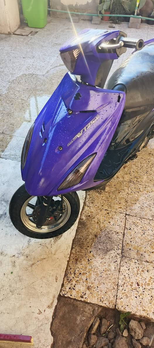 لبيع ادرس ياباني حديث محوره كابريتر  ومفتوحه مره وحده  رياضي ويها ويل نجمه خلفي  دراجه خير من الله 350 وبيهة مجال مكان كوت حي الجهاد قرب جامع وحسينيه الامام الصادق ***********
