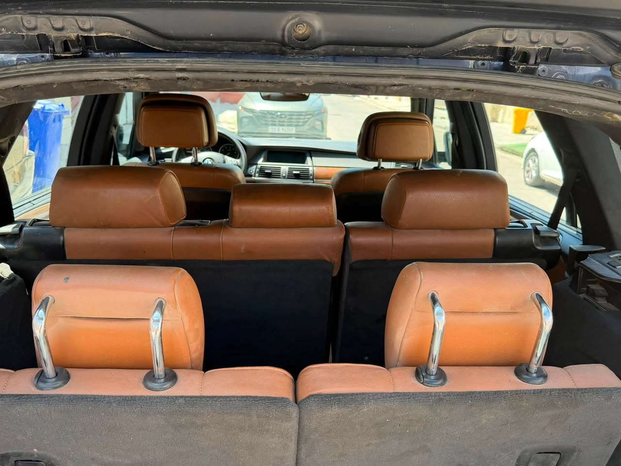 ارخص 🏴‍☠️BMW X5  2008وارد حادثه تبديل فخذه ايمن
مصبوغه حزام ماشيه 51 دبل بانوراما  7 راكب كير ومحرك جدد تبريد 3 قطع ثلج ❄️ دواخل جديده السياره فول صندوق كهرباء ⚡️ كهربائياتها جاهزه مشروع وطني ورقم دولي السونار مرفق
السعر  79 وبيها مجال قليل مكانه بغداد 
للاستفسار ***********
