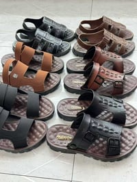 صنادل رجالية • جلد PVC • مقاسات 40-45