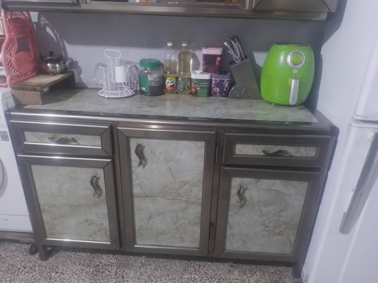 كاونتر المنيوم من داخل والخارج مابي ضرر ب٢٥٠ وبي مجال ٣قطع


**إذا كنت صاحب هذا الإعلان وتريد حذفه لأي سبب، رجاءا أرسل رسالة إلى الدعم الفني**