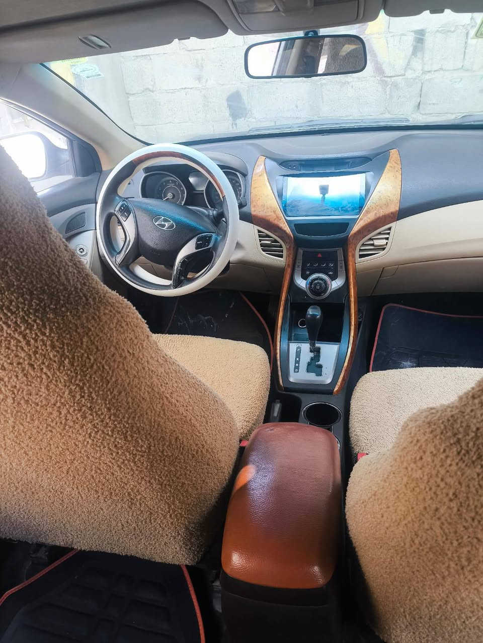 السلام عليكم ورحمة الله وبركاته للبيع النترا خليجي مديل ٢٠١٤ مكفوله من الضربه بيه صبغ أثر تكشير مكينه وكير وحداده تبريد كله تمام وع الفحص السياره تحويل السعر ١٠٥أي ستفسار ع الرقم *********** أو ***********
