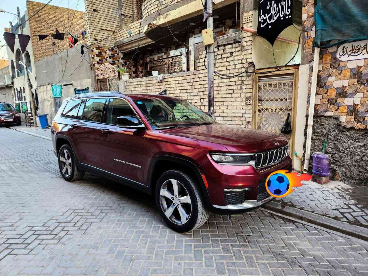 السلام عليكم
جيب ليمتيد ٢٠٢١
لون كرزي ٧ راكب
ماشيه ٤٠ الف 
سياره ممتعوبه نظيفه جدا بعدها بريحة الشركه 
مواصفاتها فول ماعده الفتحه والجكات
تخم تاير جديد 
تبريد ثلج
حادثها جاملغ وبنيد تبديل 
مابيها نقص متصرف عليه بس دهن تبدله لان تاركها 
باسمي تحويل باي وقت تحب
مكانها بغداد 
للاستفسار الاتصال 
***********
