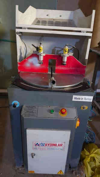 السلام عليكم
 معمل PVC استخدام قليل نضيف ٪80
العنوان: كربلاء 
السعر: 30 ورقة
للاستفسار:***********
