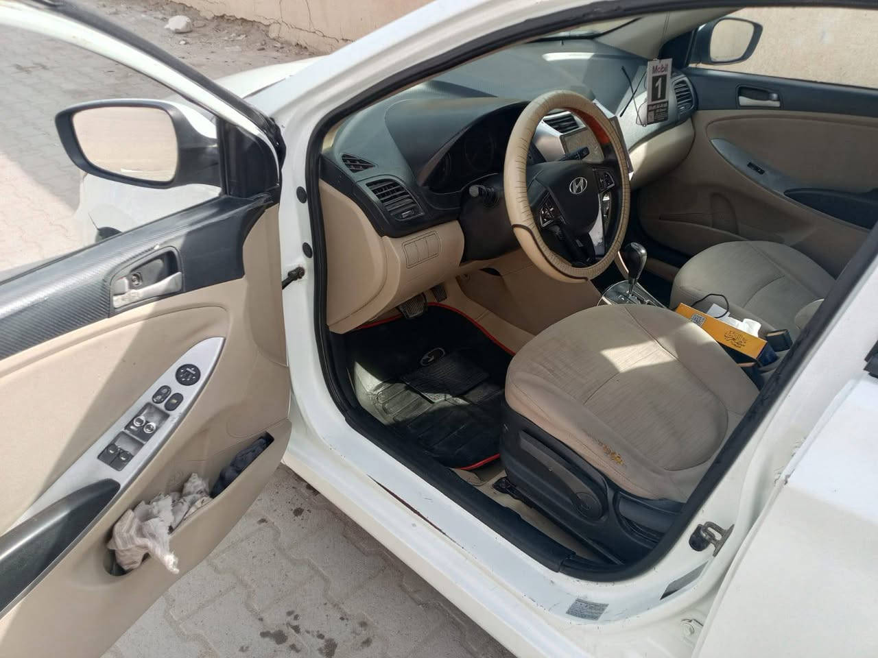 اكسنت موديل 15 خليجي للبيع او مراوس وانطي فرق
سياره بيه ضربه بجم بس بدون دواخل مصبوغات مداكر اماميه  وبيه مكان صبغ عندي فيديو موضحه  مكينتها الف وستميه سعر 80قفل *********** الزبير, البصرة
