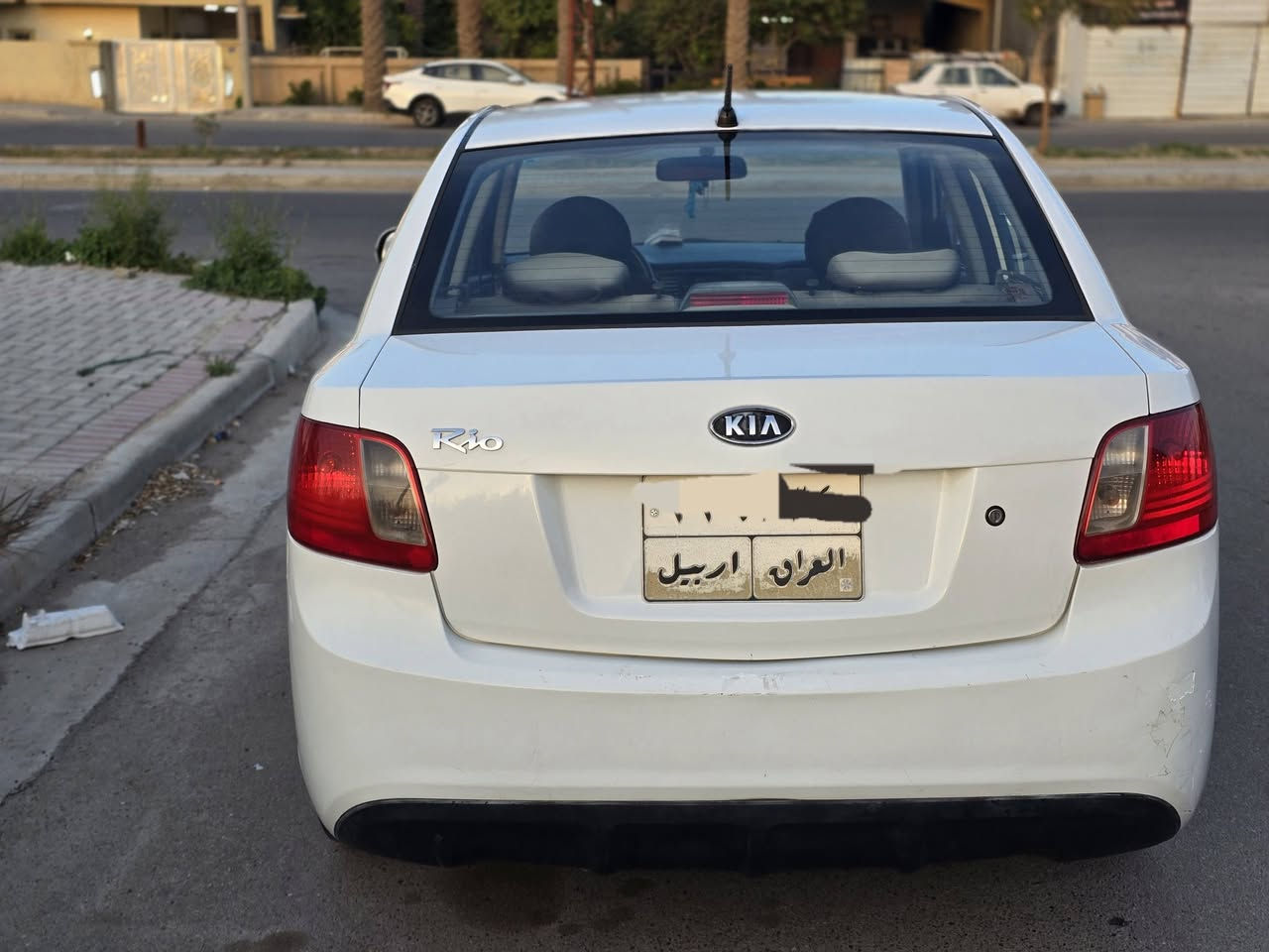 السلام عليكم من رخصة الادمن عندي كيا ريو موديل 12 رقم أربيل تحكم جهتين بلوتوث نضام ABS خمسه ويل كاب مكفوله من الصبغ بيها فقط بالجالمغ الامامي شخط شرط التحويل سياره جاهزه ماشيه 174 صدر كله جديد امامي وخلفي سياره جاهزه للإستفسار اتصل بالرقم واني بالخدمه ***********
