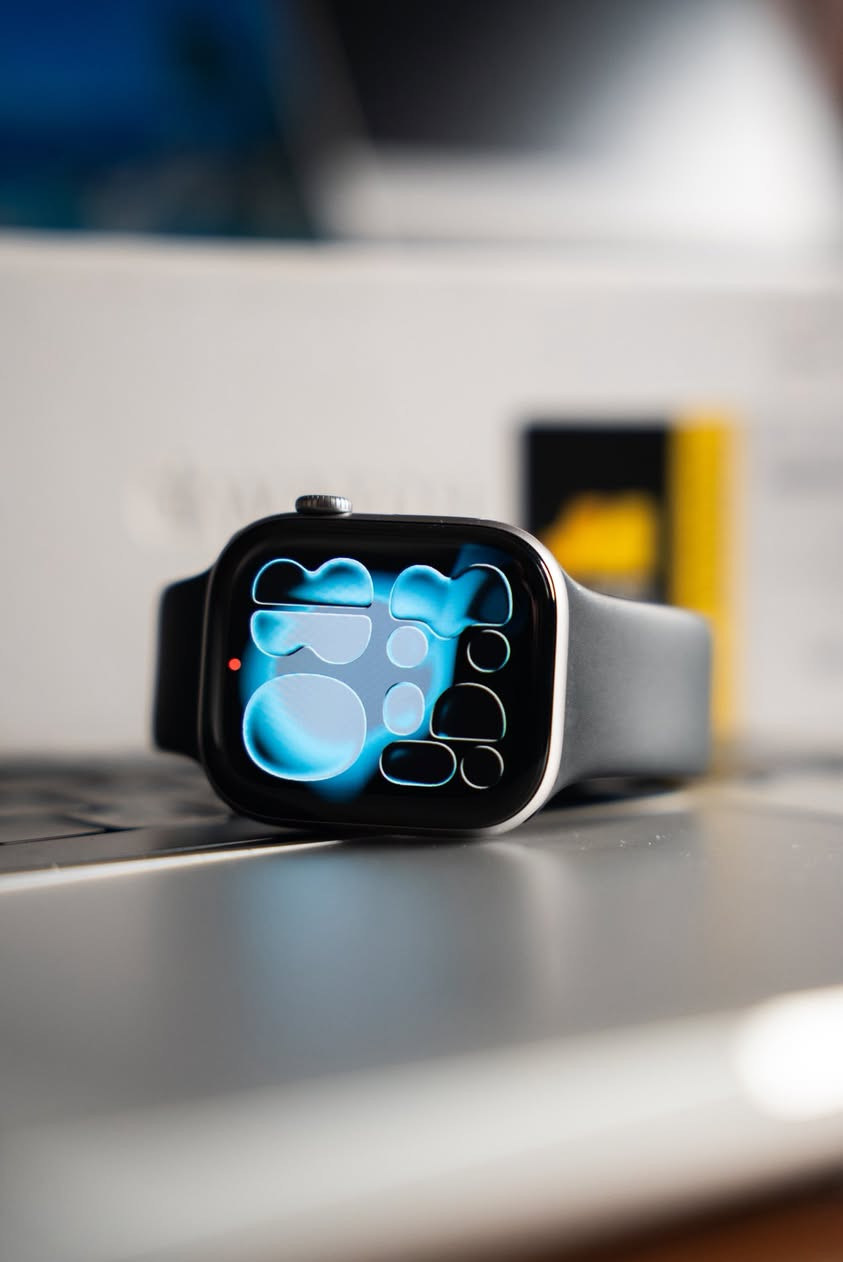 ابل واتش جيل 11
حجم 46 
لون space gray المميز 
بطارية 100% نظافة 100%
الساعة مستخدمة ايام قليلة
كارتونها وكافة ملحقاتها الأصلية وياها
لازالت داخل فترة الضمان 
السعر 520 الف


**إذا كنت صاحب هذا الإعلان وتريد حذفه لأي سبب، رجاءا أرسل رسالة إلى الدعم الفني**