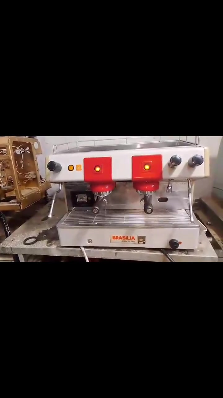 ماكينه اسبريسو برازيليا ايطالي مانيوال ☕👌
ضمان عام جاهزه للشحن ٢ جروب ٢ بخار 💥💪
للاستفسار ٠١٢٢٥٧٣٣٩٩٩


**إذا كنت صاحب هذا الإعلان وتريد حذفه لأي سبب، رجاءا أرسل رسالة إلى الدعم الفني**
