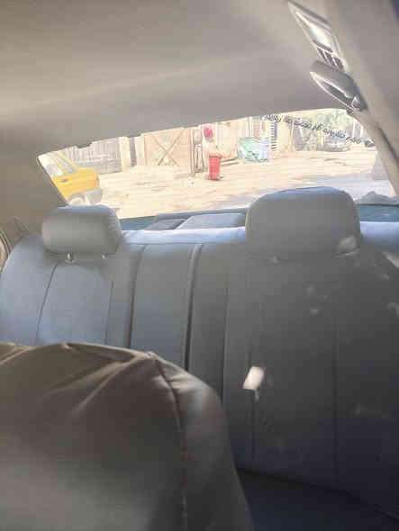 سلام عليكم عندي ارنب اسير بلاد موديل 93 بيها چاملغ   خلفي معمر بكان السيارة عماره ميسان سعر 75 بيهه مجال طيبين رقم الهاتف الموجود ***********
