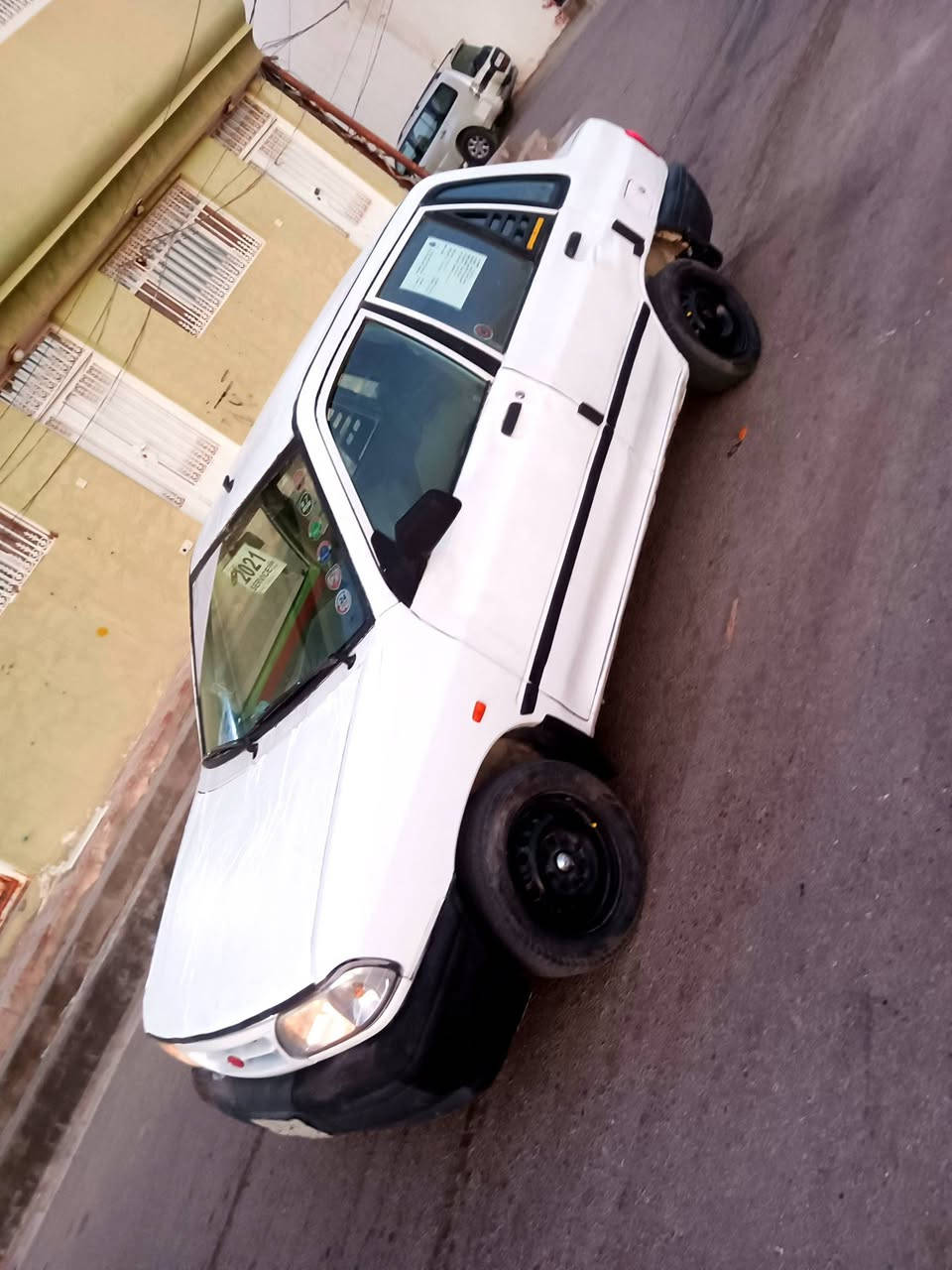 سايبا موديل ٢٠١١ رقم نجف مشروع وطني محرك وكير وشواصي كلهن على الشركه تخم تاير سياره جاهزه للأخير تحويل ثاني يوم السعر ٢٤ ورقه وعليها غرامات ٦٥٠ ينزلن من سعرها مكانها نجف ***********
