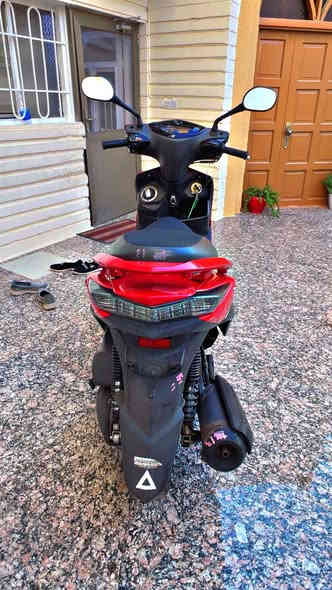 سلام عليكم دراجه لد ياباني شرط قبغ نفخ وستاند حساس دراجه نوزل دراجه صارله شهر واحد نازله من معرض وياه أوراق كامله ومفاتيح ثنين ونظافه هي تحجي مو اني السعر  12 ورقه قفل دراجه بلاديه كفر تجاري مكينه مفتوح ترجع بيها ضمان فحص 7 أيام إذا مو شراي لتخابر وبس نظيف يأخذ نظيف *********** مكاني بغداد كاظميه و شالجيه تحياتي الكم ❤️
