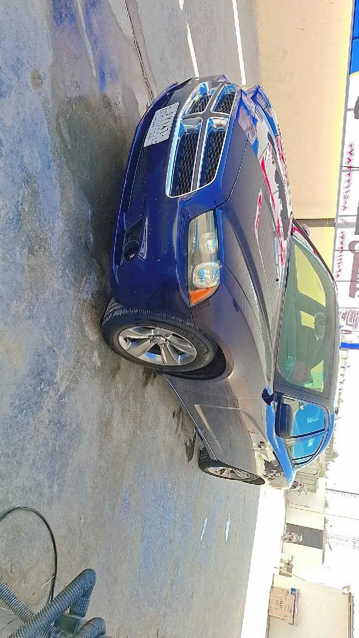 سلام عليكم جارجر للبيع ١٤ صبغ ٤ قطع فقط و ٢ تبديل سياره جديده ما مشتغله خط تبريد تدفئة رقم بغداد باسمي حداديه نظيفه وره و كدام مكاني حله *********** السعر ١٣٠ و بيه مجال
