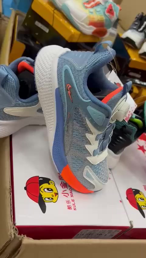 احذية اطفال 
متوفر كمية البيع جملة 
اقل طلب 100 قطعة
الامارات عجمان


**إذا كنت صاحب هذا الإعلان وتريد حذفه لأي سبب، رجاءا أرسل رسالة إلى الدعم الفني**