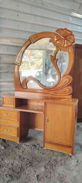 غرفة للبيع ٦ابواب ملحق صاج داخل وخارج حتى الضهر صاج غرفة نظيفة السعر ٦٢٥ مكاني بغداد الشعلة هاتف *********** وبيه واتساب بغداد
