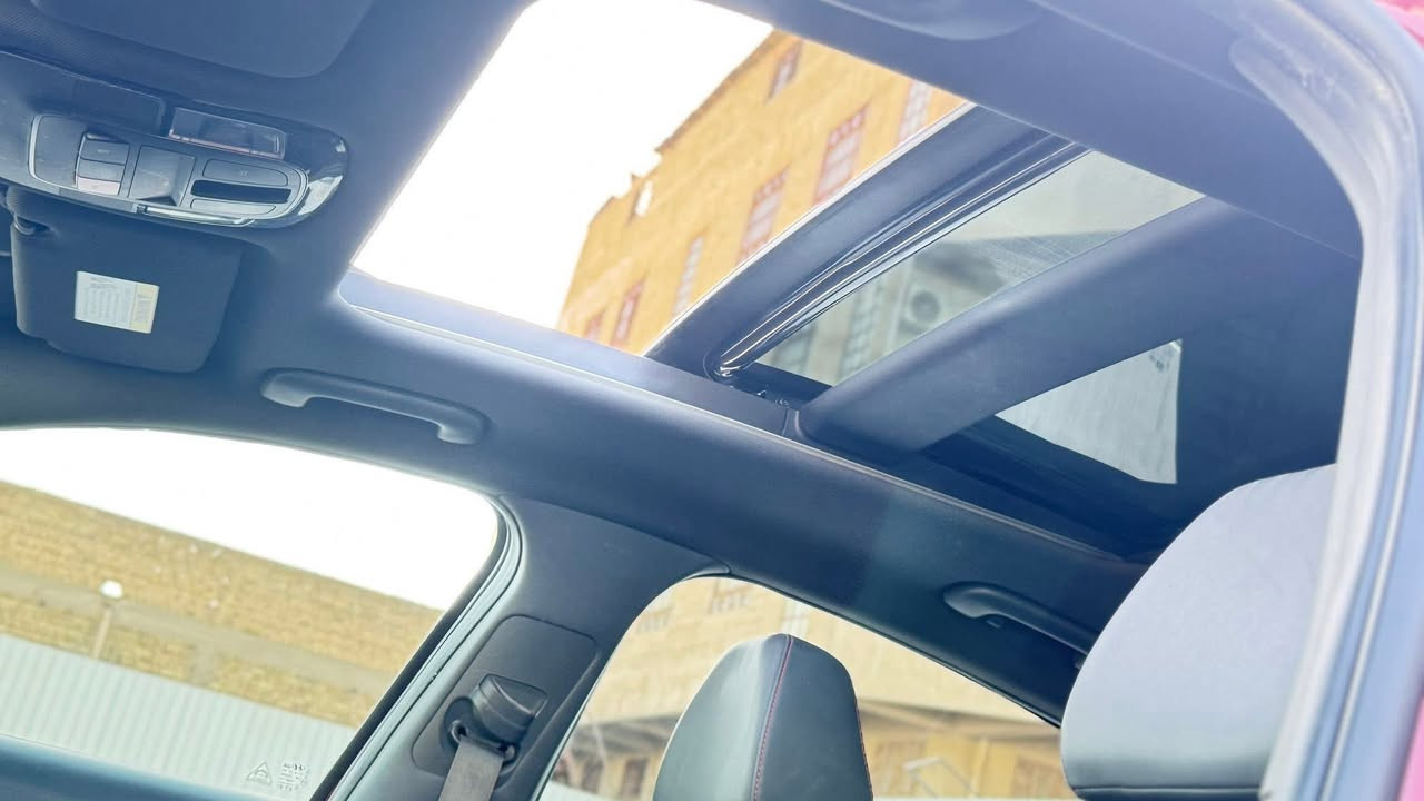 للبيع هيونداي سوناتا موديل 2023 فول 
رقم اربيل ترقيم جديد وكالة تحويل مضمونة
حادث بنيد فقط بدون ايرباك بدون دواخل 
واجت من امريكا حافة الباب الخلفي وحافة جاملغ 
السعر 185
المواصفات : 
1 - بانورما 
2- لايتات ديناميكي 4 عدسات 
3- حساسات امامي خلفي 
4- رادار امامي خلفي جانبي 
5 - تدفئه كشنات
6- مكينه 1,600 تيربو 
7-كامرات خلفيه
8- كشنات كهرباء جلد 
9- لد انارة داخليه بلادي عدة اللوان 
10- تحكم ستيرن جهتين 
11- كروس سرعه + تحديد مسار والخروج عن المسار
12- تشغيل عن بعد 
13- تبريد خلفي 
14- مرايا وسطيه وجانبيه عاكسه للضوء 
15- حساس مطر 
16- سستم صوت بووس 
17-تبريد قطعتين 
18- ستيرن هيتر 
19-شاشه كبير ذكية +ابل كار بلي 
20- الصندوق ذكي يفتح عند الاقتراب منه 
21- شحن لا سلكي 
 السيارة حلوه ونظيفه 
مكان سيارة بغداد 
 وتساب مفتوح ***********
