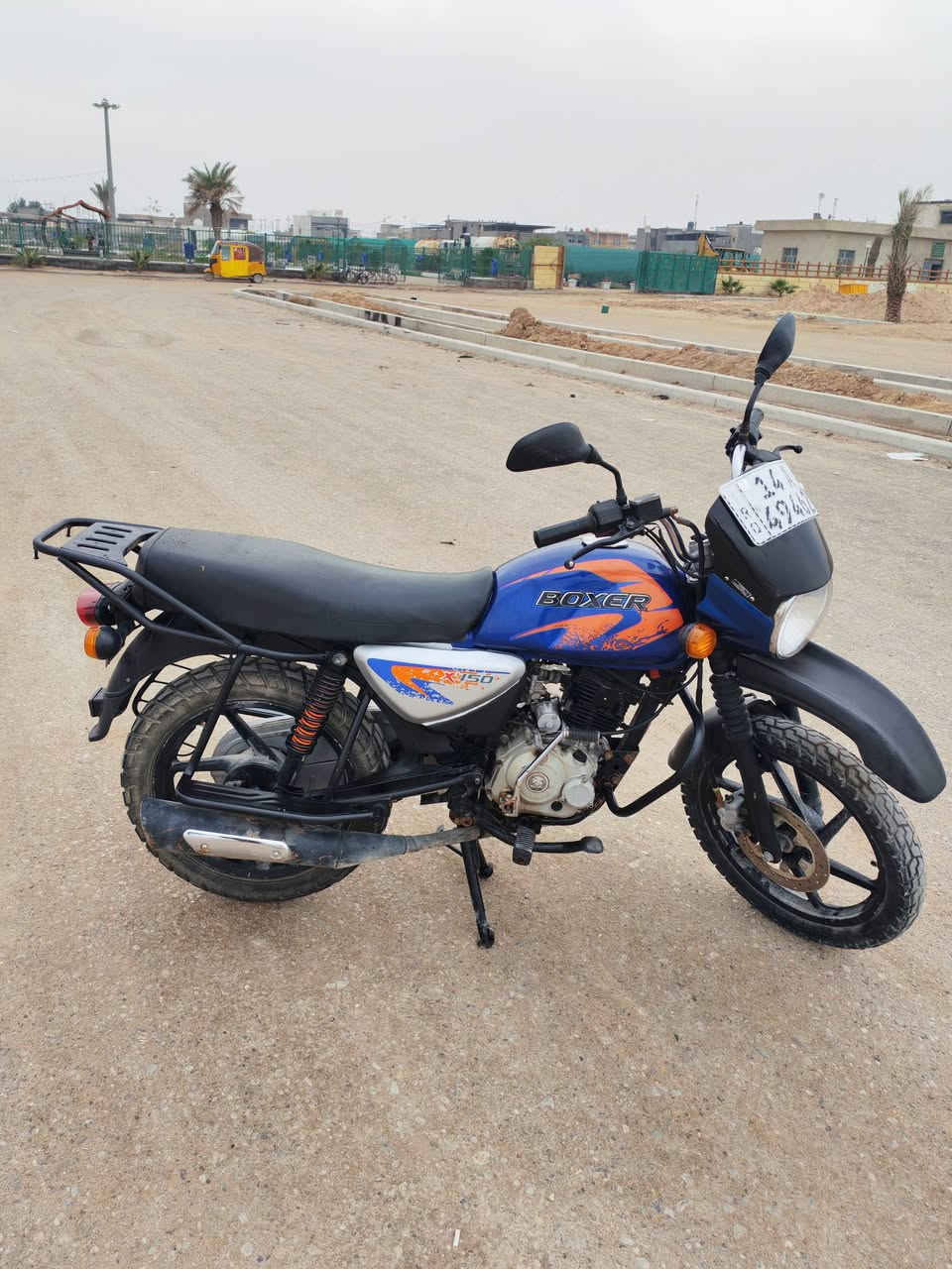 بوكسر 2020 رقم و سنوية مكينة مجفتة السعر مليون و 800 العنوان أبو الخصيب حي العسكري ***********
