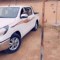 وبركاته للبيع هايلوكس موديل ٢٠١٦  شركة سيدنارو  كير اتوماتيك  قطعتين ت...