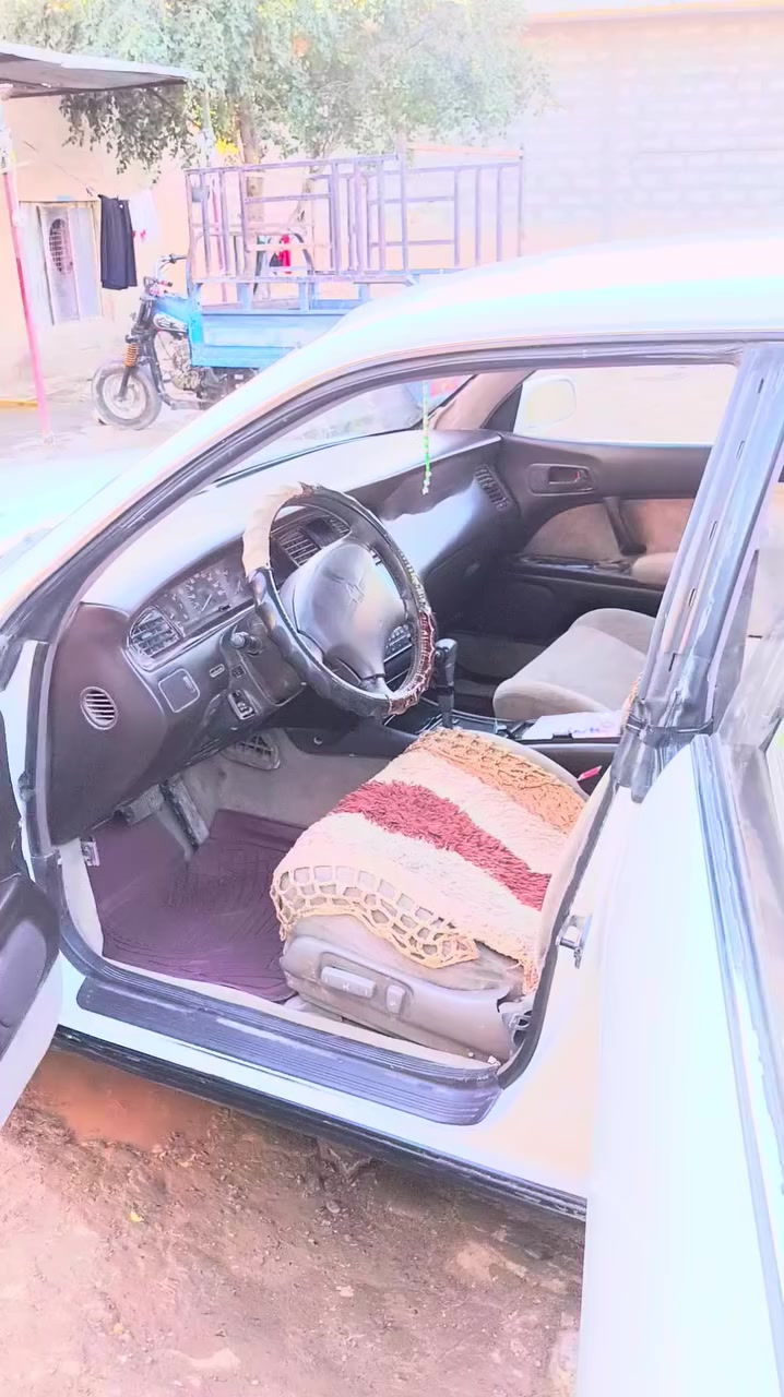 سلام عليكم  شباب بطه من فصل موديل خمسه وتسعين مكفول عده شبرين بل جاملغ الورا مشروع وطني ثاني يوم مداور 
كلشي شغال دك سويج وطلع بوجهك البصره شرط ع ١٨٠ كير مكينه مكفوله مكينه ثنين ونص ***********
 السعر ٥٥ وبيها مجال مكان كوت هاذ رقم بي وتساب ***********
