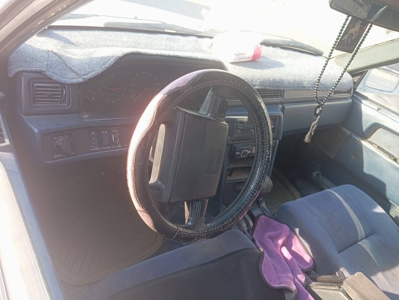 سلام عليكم فالفوا للبيع موديل 1990كير ومكينه ونجي ناعم للاستفسار الاتصال ***********
