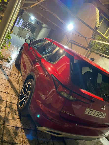 اوتلاندر موديل ٢٠٢٣ رقم اربيل باسمنة تحويل مباشر حادثها طخة بسيطة بالدعامية الامامية ونفسها راجعة بدون تبديل طاك بيها ايرباك دركة فقط ماشيه ٢٧٨٥٠ قابل للزيادة سيارة وضع شركة السيارة مواصفات se ومعروف مواصفات الse  سعر دفترين و٣٥ ورقه بيها مجال بسيط مكان السيارة بغداد حي الجهاد الشراي يتصل ع الرقم *********** غير متواجد ع النت… بغداد
