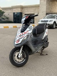 السلامة عليكم دراجه ماكس عدله بلاديه مزوعه تزويد وكله اصلي السعر 1،100...