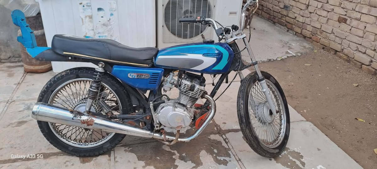 السلام عليكم شباب تايكر مديل 20 أوراق
مكاني الحله السياحي الحصين وهذه رقمي *********** السعر 250 وبيها مجال قليل
