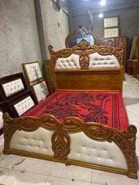 تخت نفرين • زان مصري • ١٨٠×٢٠٠