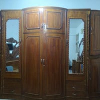 غرفة خشب • نظيفه • البلديات بغداد