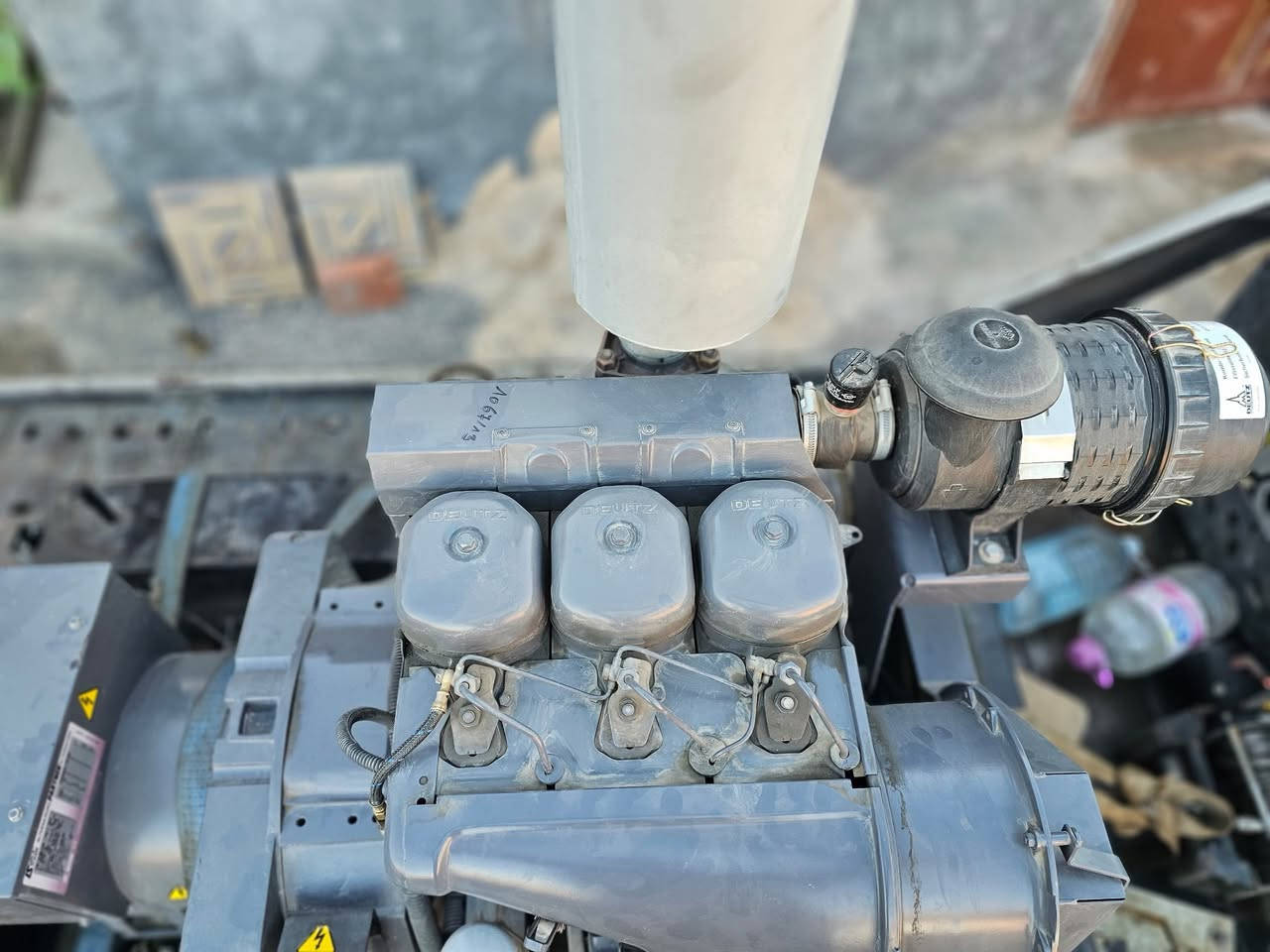Groupe électrogène #Dutz27_kav 🇩🇪🇩🇪 jdidi machi 58 🕛 her Automatique
Tli 0665846084


**إذا كنت صاحب هذا الإعلان وتريد حذفه لأي سبب، رجاءا أرسل رسالة إلى الدعم الفني**