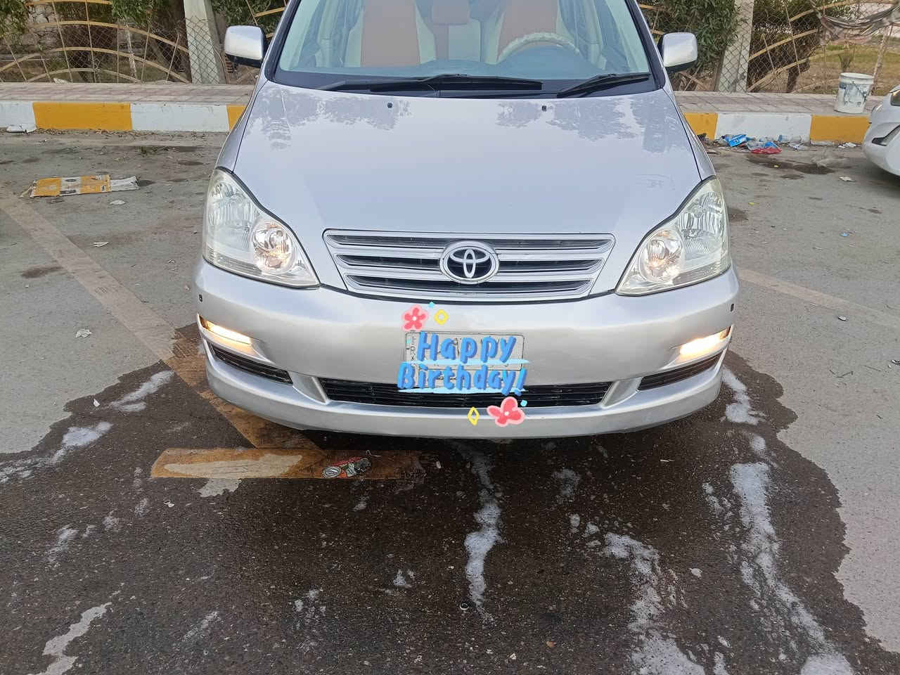 السلام عليكم ابسم موديل 2004 بصره تحويل مباشر توويل اصل كريستال اصل جاهزه مكينه كير  ستوني شادهن تبريد تخم تاير كارتون داخل بيجي ويل 16 كامره شاشه تحكم
جاهزه سعره 125
***********
***********
