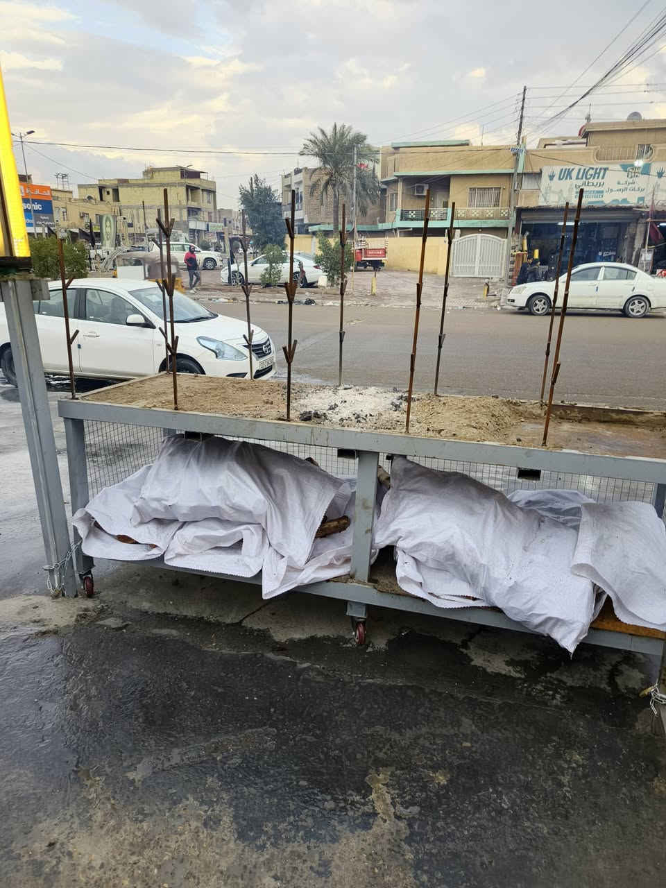 حوض وشوايه سمك جدد للبيع عنوان بغداد الشعب ***********
