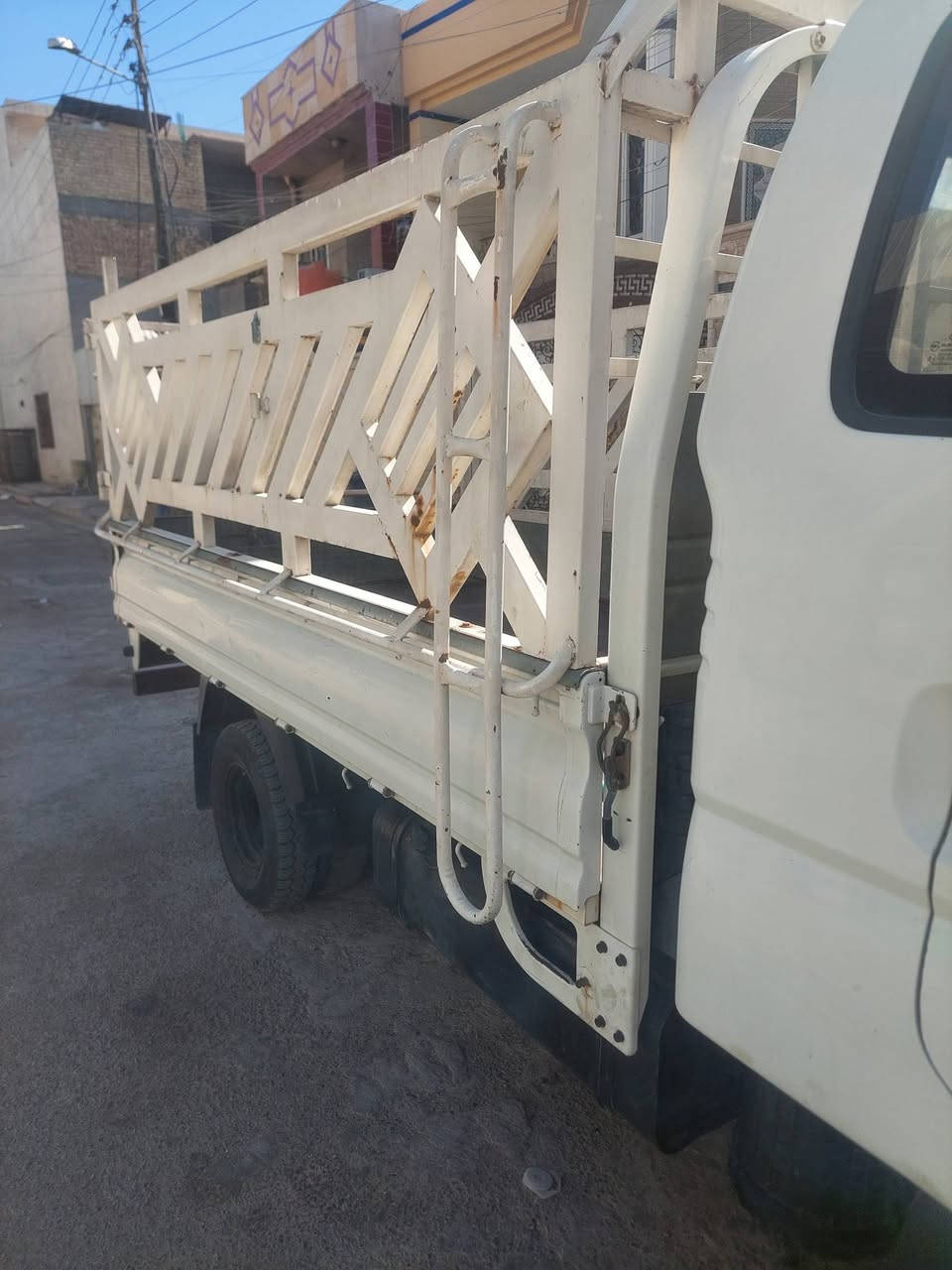 كيا محرك مسكر موديل ٢٠١٢ رقم انكليزي بغداد بأسمي العنوان بغداد قرب فلكة حي النصر *********** السعر ١٠٠ قفل
