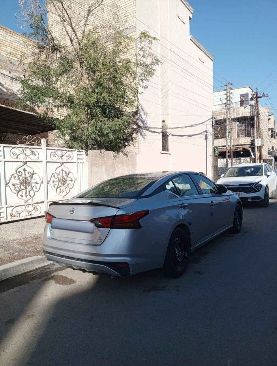 السلام عليكم نيسان التيما موديل 2020رقم كربلاء انكليزي السياره ماشيه 111الف مواصفات السياره svمعروفه موصفاتهه بصمه توقف ذاتي تشغيل عن بعد السياره شادلهه ويل إذا اتريد الويل كب مجود السعر133بيهه مجال بسيط مكان السياره بغداد رقم الهاتف ***********
