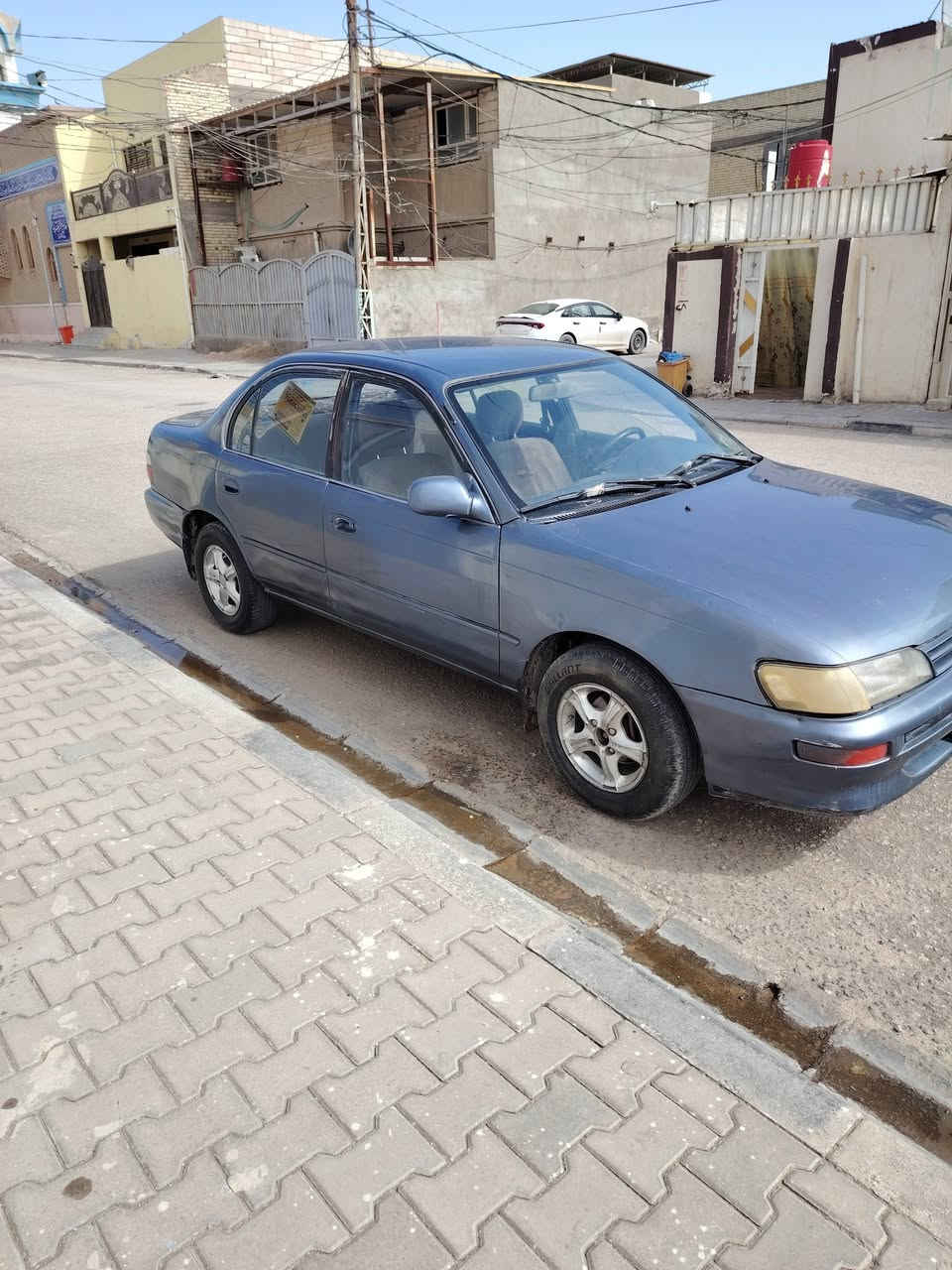 كورلا  موديل ٩٣ رقم بغداد سنويه ٢٧  السيارة مكفوله من الكص ونقل والأصوليات والحادث قوي عضمته حلوه  محرك وكير جدد تبريد شغال  تخم تاير باتري جديد غرفته حلوه السعر ٤٨ استفسار عل الرقم *********** مكان نجف ميلاد
