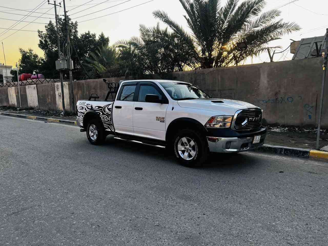 ‏سلام عليكم للبيع
دودج رام موديل 2021

محرك 6 سلندر اقتصادي جداً 

رقم بغداد الدولي
ضرر دعامية وبنيد فقط بدون دواخل بدون ايرباك وكما موضح 
تاير جبلي

السعر 220 ورقة 
 واذا ميعجبك سعرها عوفها خ تولي ودور وحدة ارخص 
1C6RR6FG2MS575366
‏بغداد الشعب 
***********
