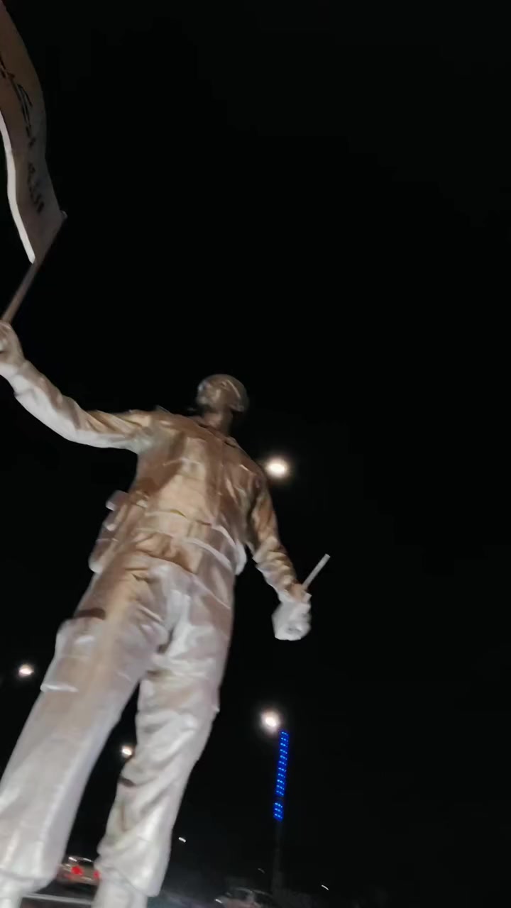 السلام عليكم ماكس عدلة كفاله عامه عامه الها 4 اشهر نازله من الرمبه كفرات هذني تجاريات البلاديات ضامهن لونهن ابيض زلغ مابيهن + كلج امامي وخلفي رياضيات والبلادي ايضا مضموم وما مستخدم قليل كهربائات شغاله كامله كامله مابيها اي نقص وجديده واستخدامها  قليل مكاني كوت خاجيه نقصها الوحيد السلف تجاري  رياضي 55  فقطط اما الباقي كلها بلاديه. .  الرقم ***********
