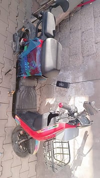 شباب دراجه شحن صار شهر من جبته من المعمرض الله شاهد وماا أعرف اسعارهن ...