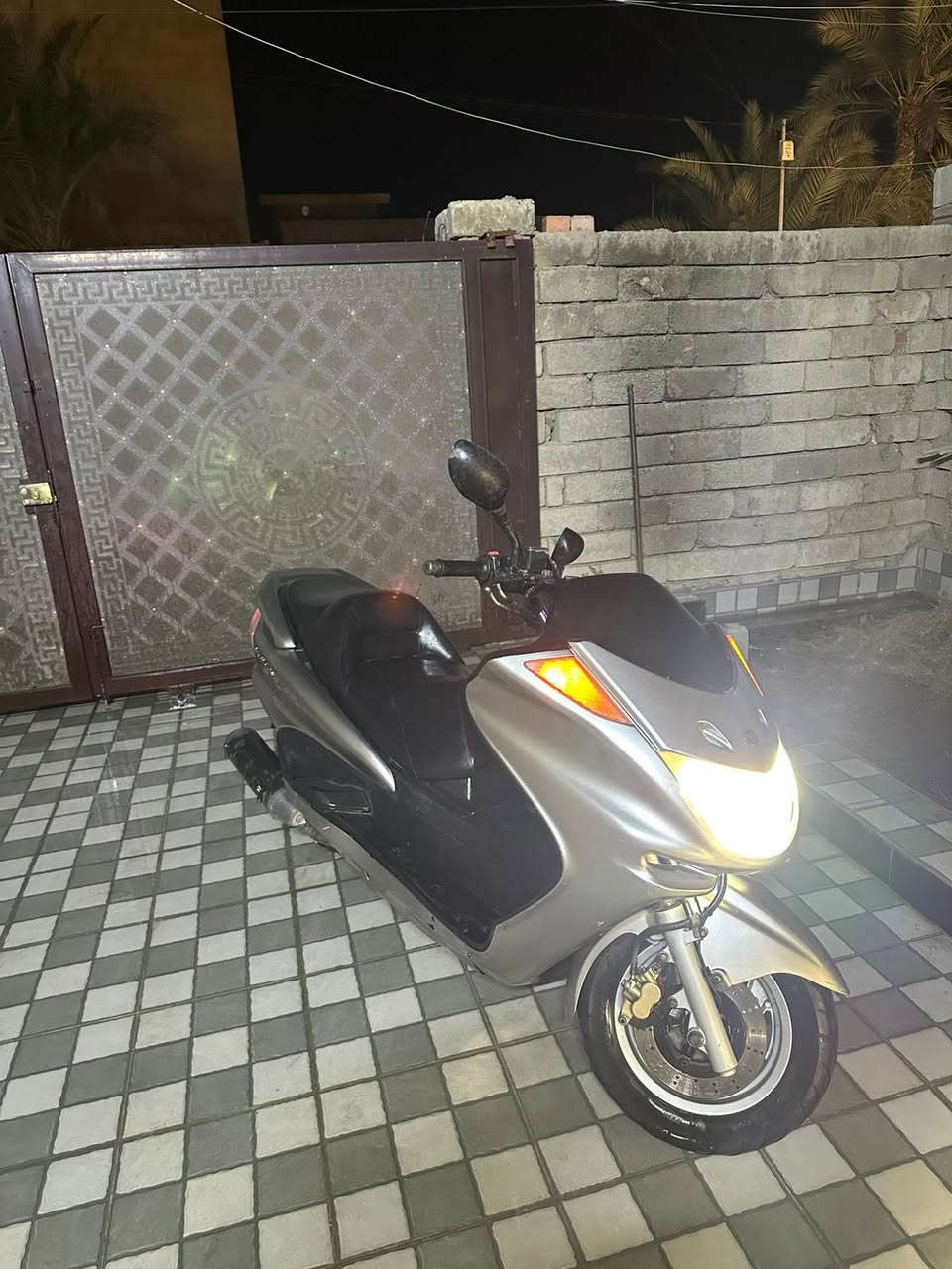 السلام عليكم
ماجستا 2008 بلادييي 

دراجه جاهزه كلشي شغال 
للاستفسار 

0773 822 7952
